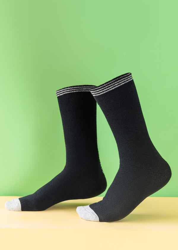 Black Mid Calf Socks (WDMB2)