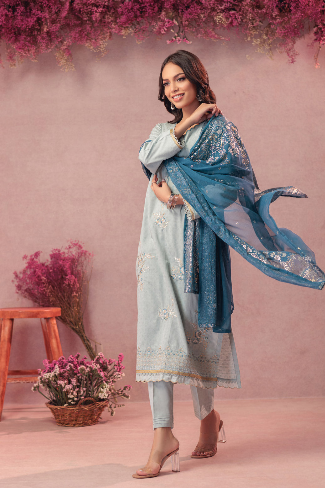 bonanza satrangi velvet shawl